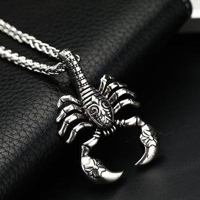 The 2021 explosion models of European and American fashion men's titanium necklace Necklace titanium Yiwu small jewelry goods wholesale trade