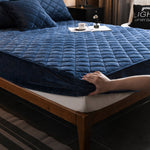 Crystal fleece padded bed cover